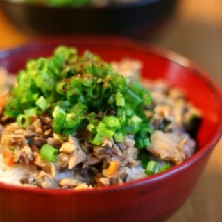 余ったお刺身でつくる、魚そぼろ丼